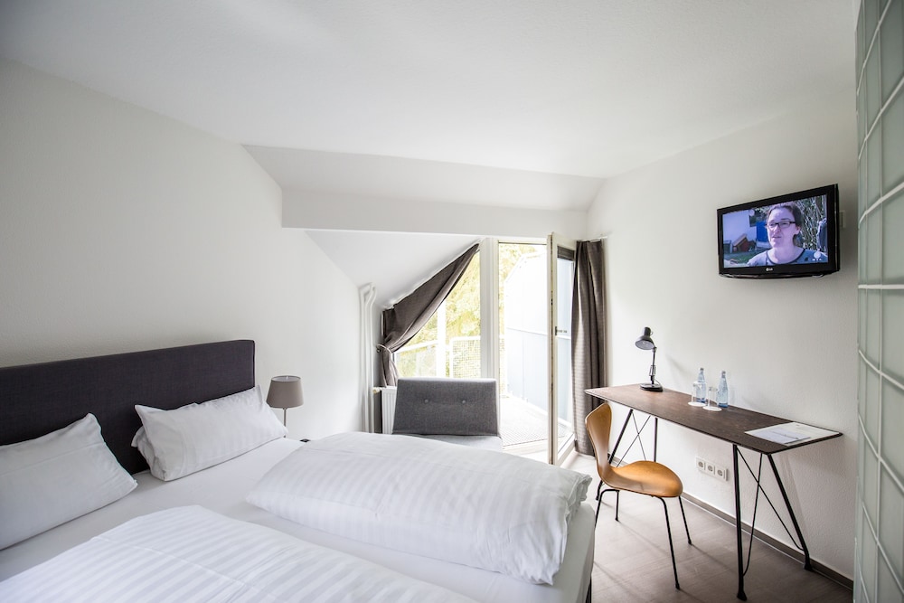 Wald & Golfhotel Lottental 3/29
