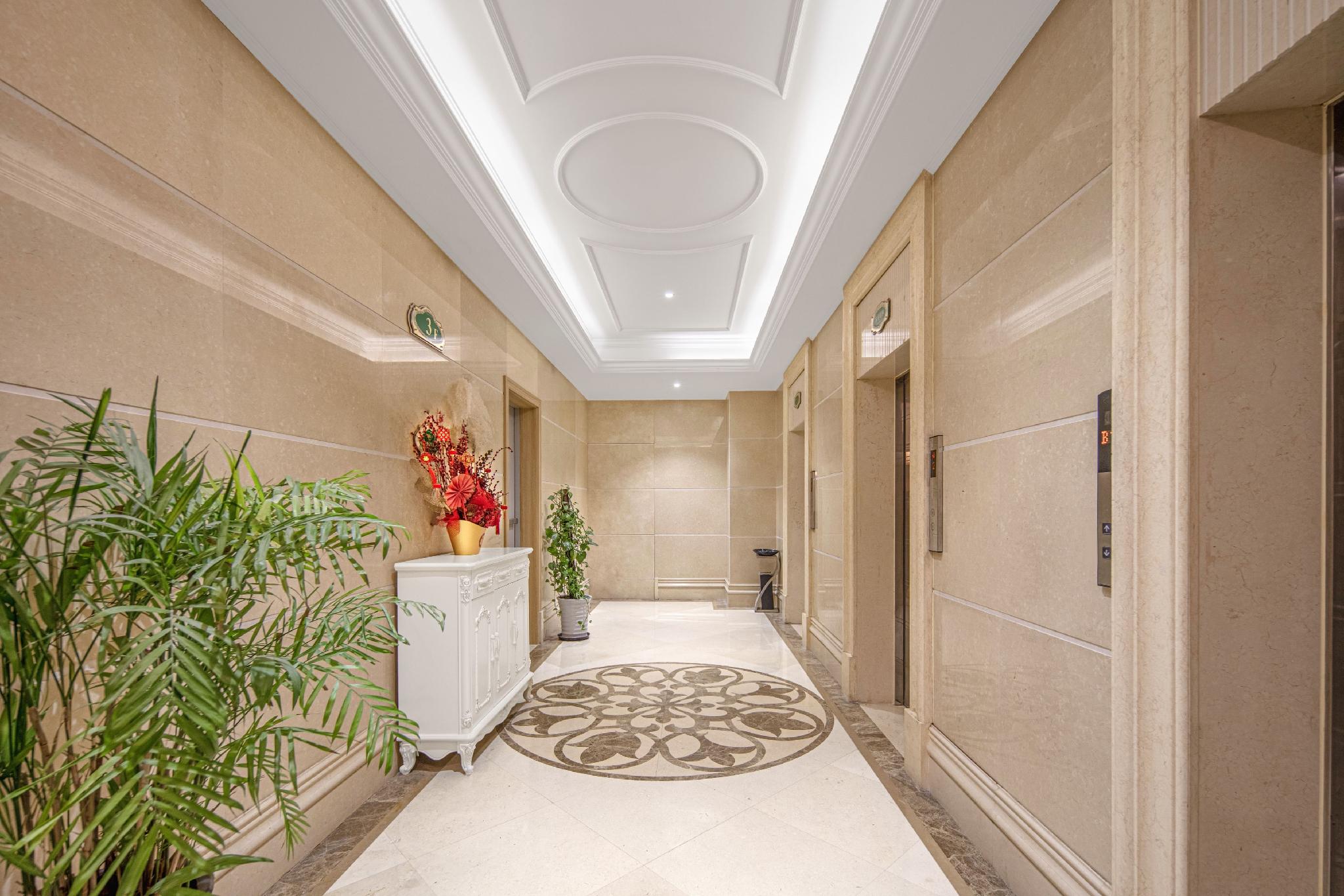 Vienna Hotel (Shanghai Jing'an Gaoping Road) 10/44