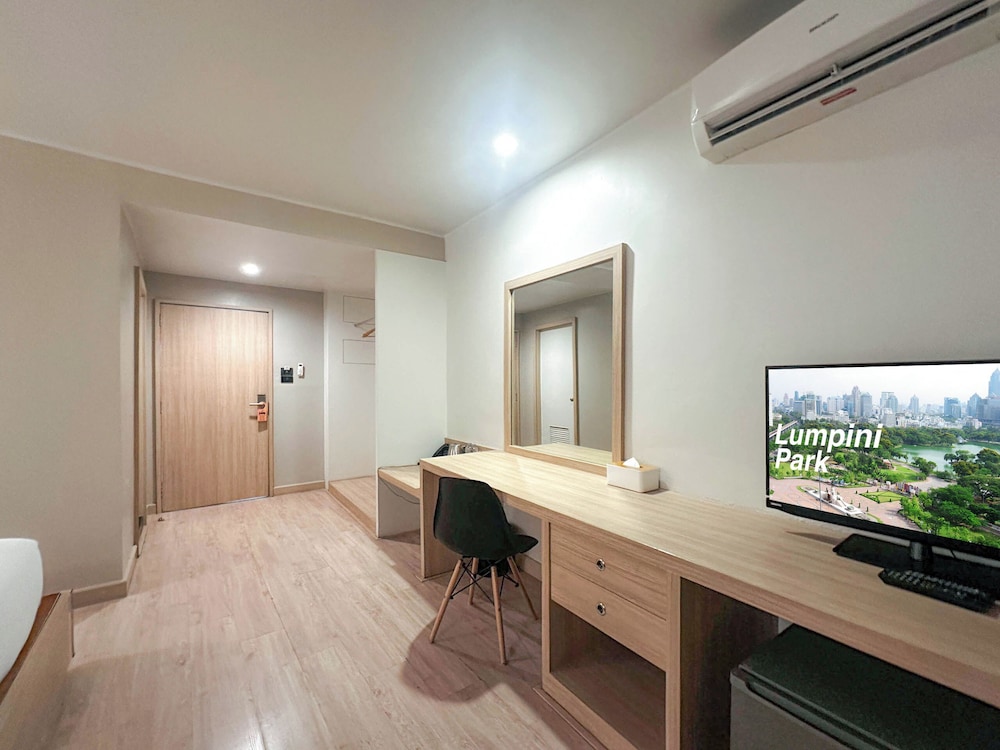 G Boutique Silom Hotel 68/84