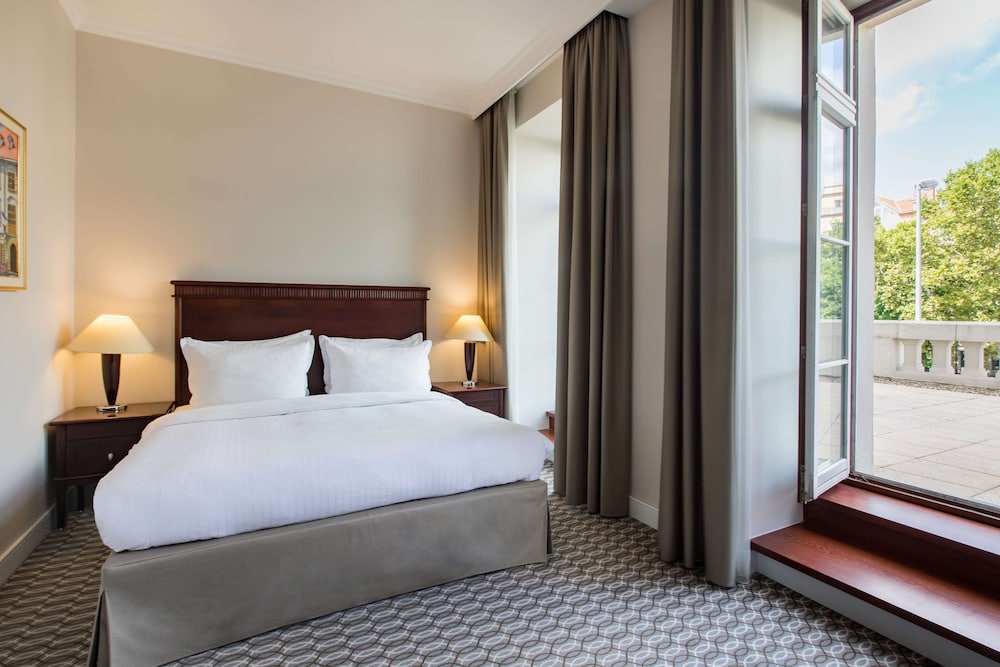 Radisson Blu Carlton 20/73
