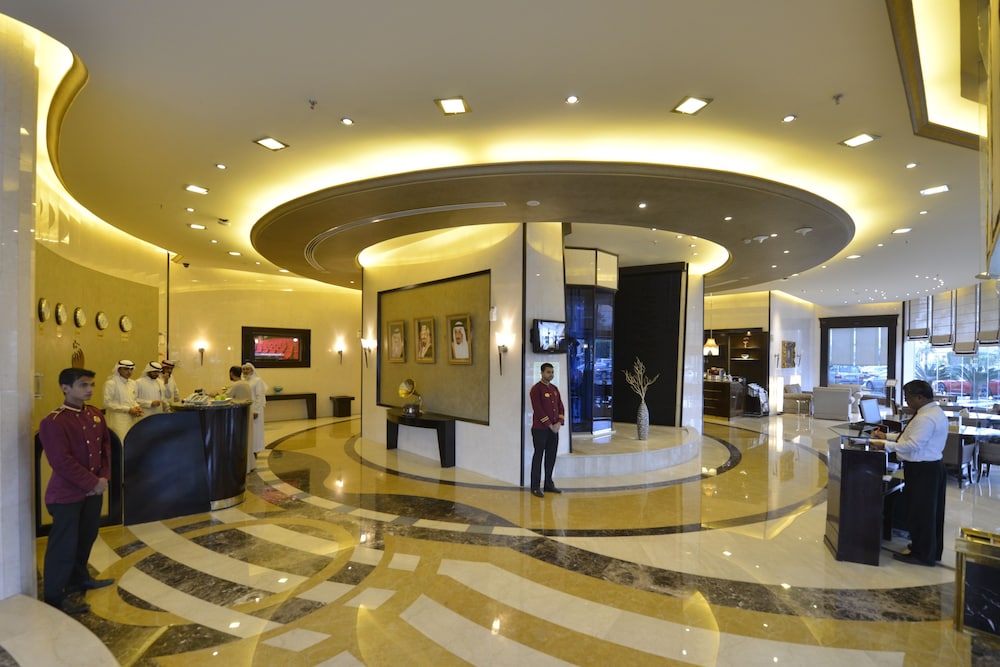 Awaliv International Hotel 9/68