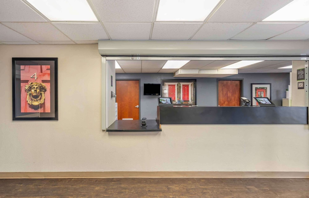 Extended Stay America - Chicago - Downers Grove 1/37