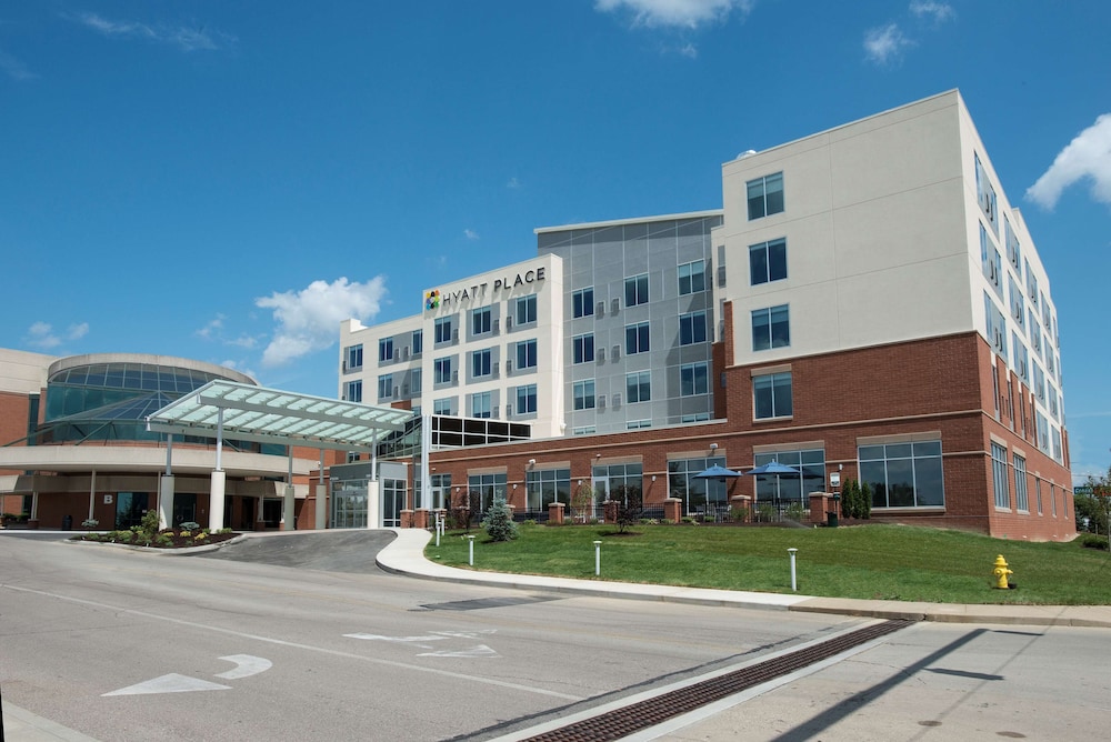 Hyatt Place Cincinnati / Sharonville Convention Center 1/62