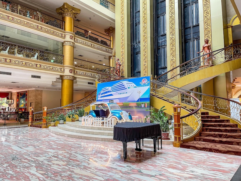 Pacific Palace Hotel 63/67