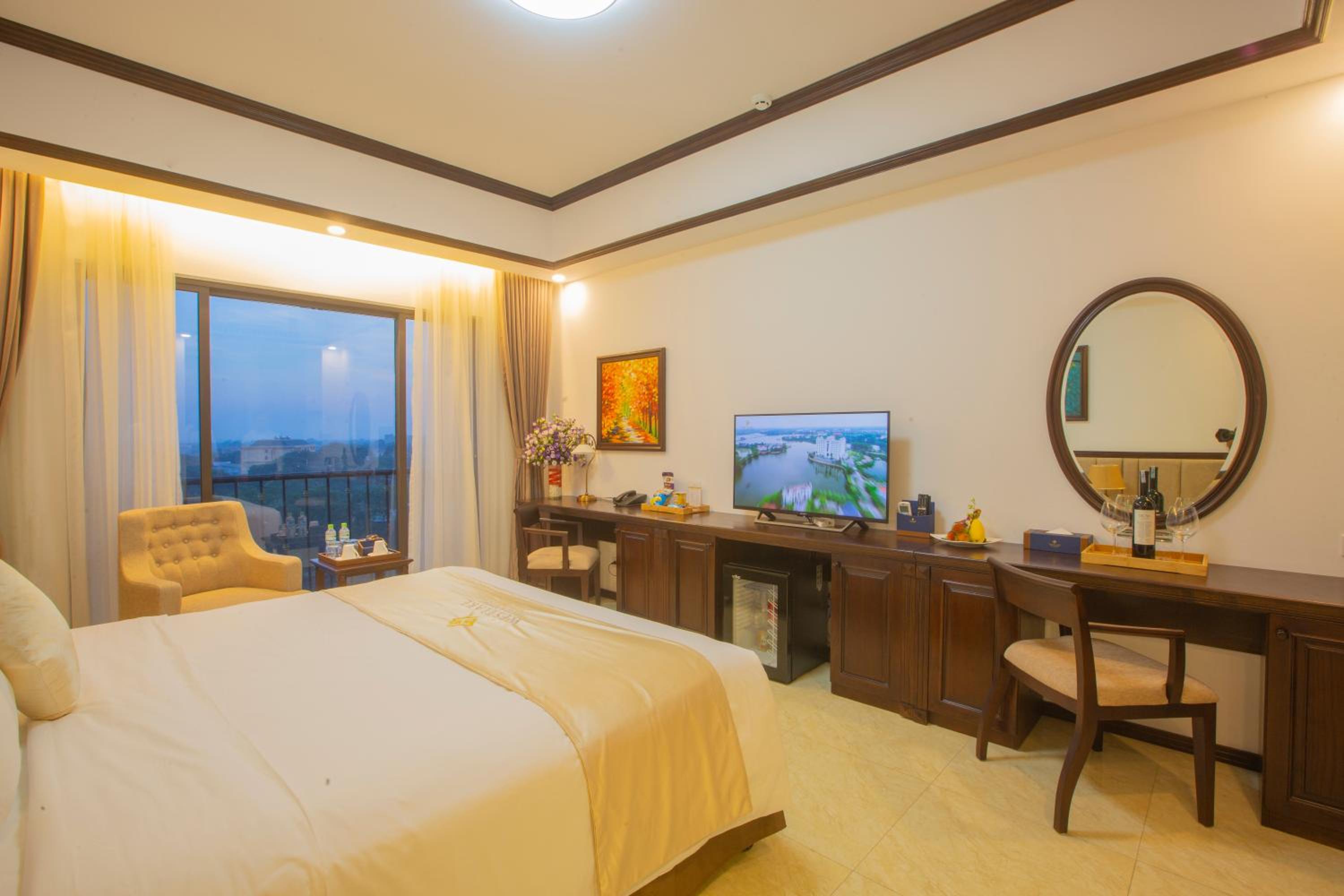 Deluxe, Double Bed