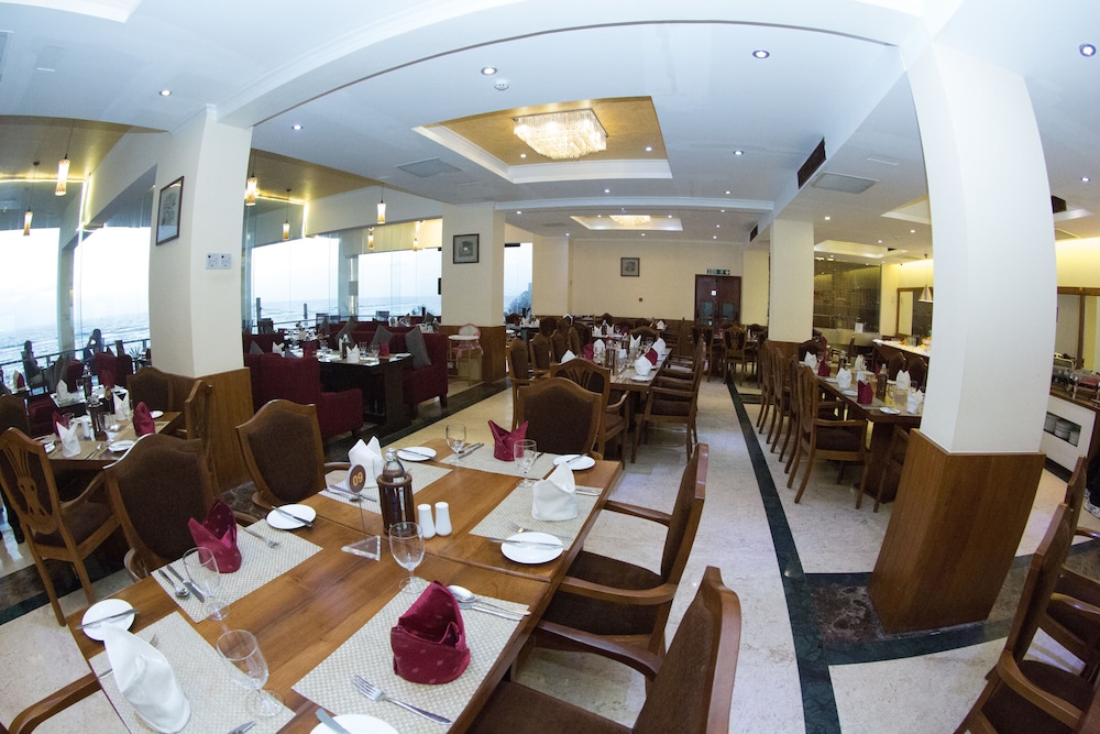 Mirage Colombo Hotel 67/81