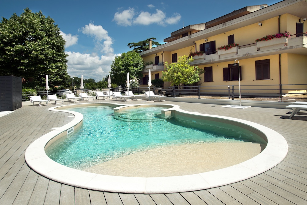 Hotel Ristorante Dante 36/50