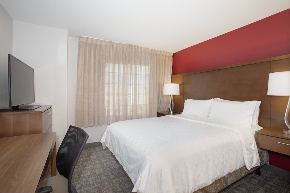 STAYBRIDGE SUITES DENVER INTERNATIONAL AIRPORT 16/63