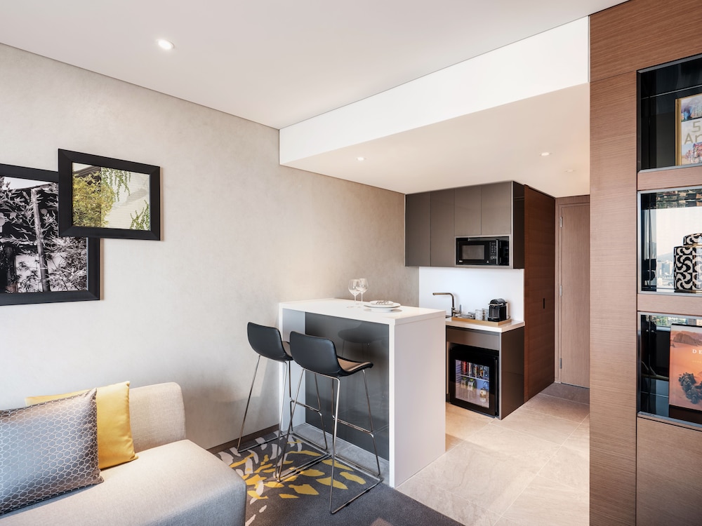 Novotel Suites Ambassador Seoul Yongsan 58/64