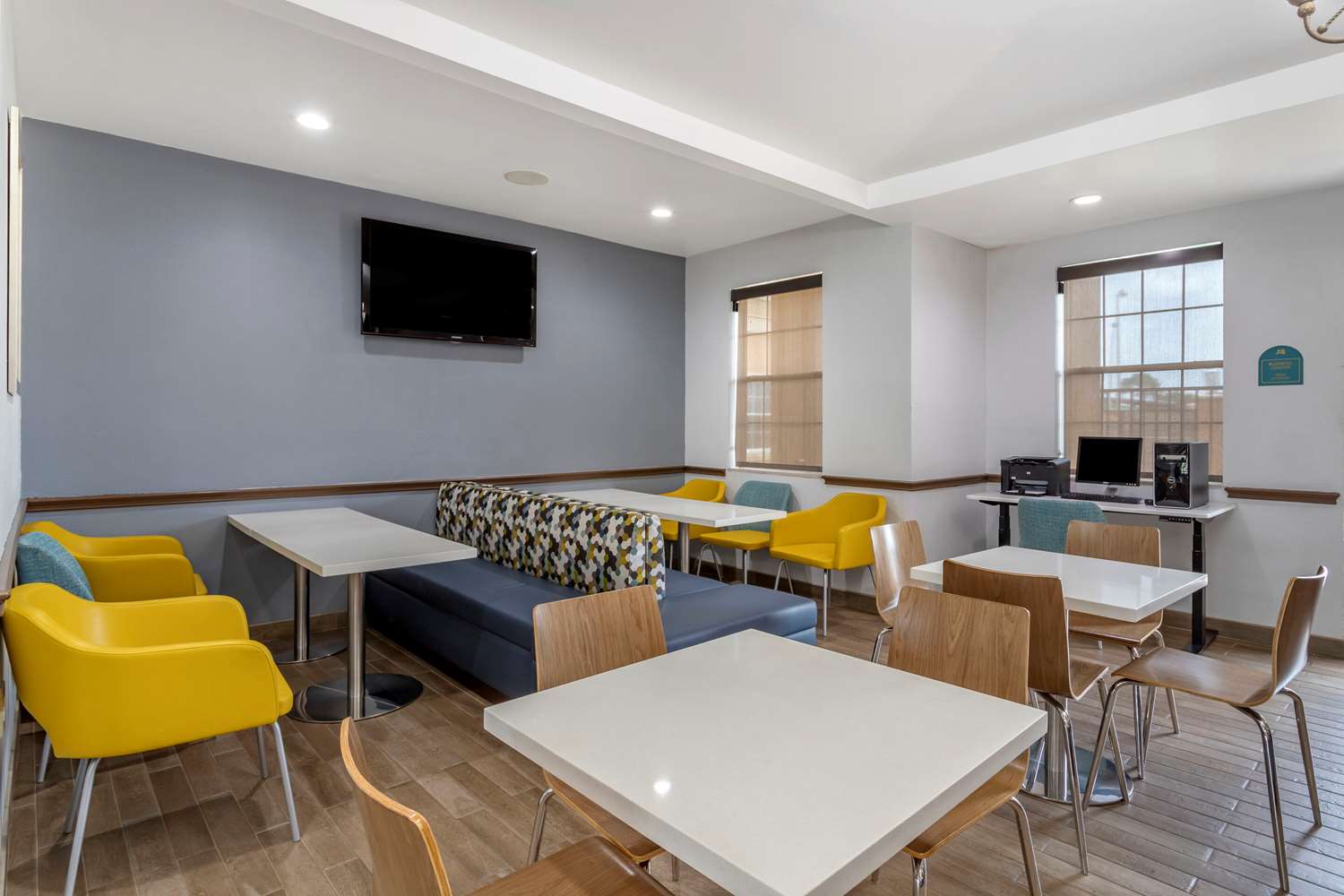 MainStay Suites Port Arthur - Beaumont South 8/12