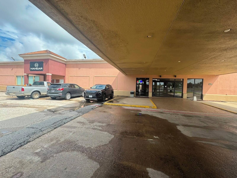 Express Inn Suites 46/58
