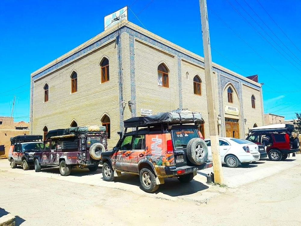 Islambek Hotel 28/40