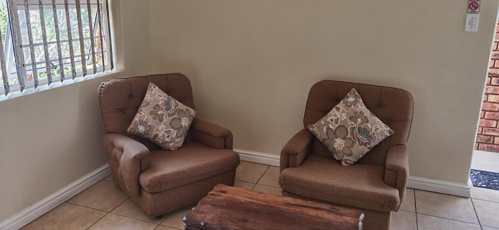 137 High Street Guest House 23/48