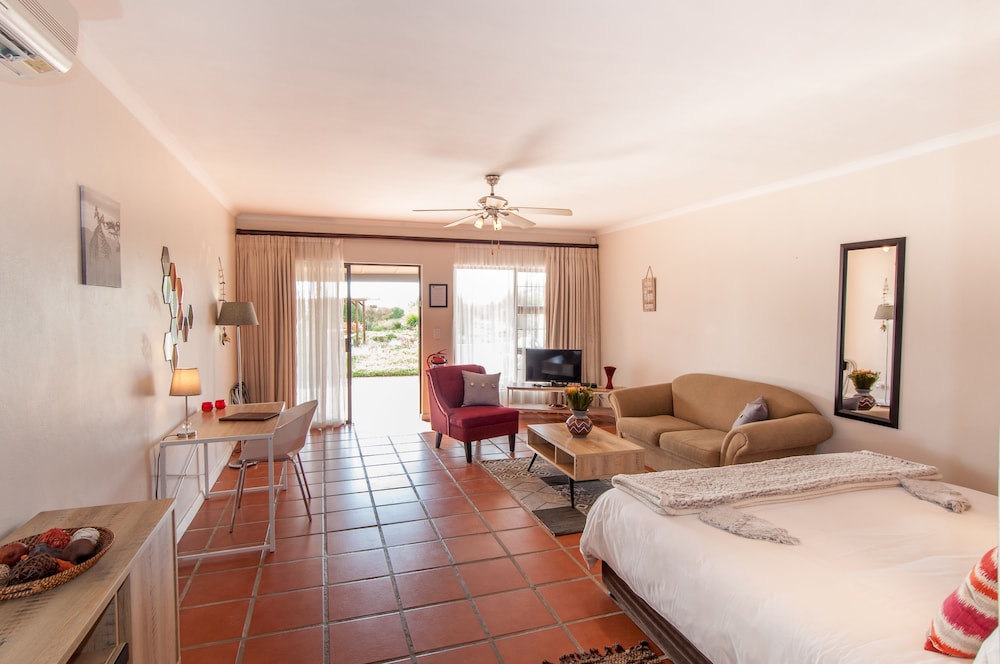 Wind-Rose Guest House 9/70