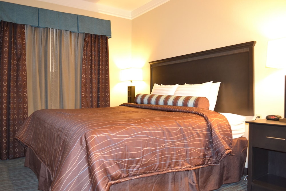 Red River Inn And Suites 8/44