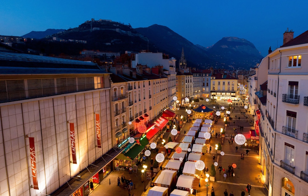 Europe Grenoble Hyper-Centre 3/50