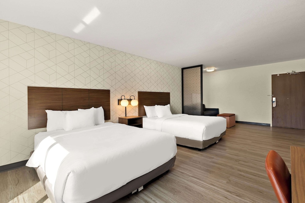 Everhome Suites Nampa Boise 7/32
