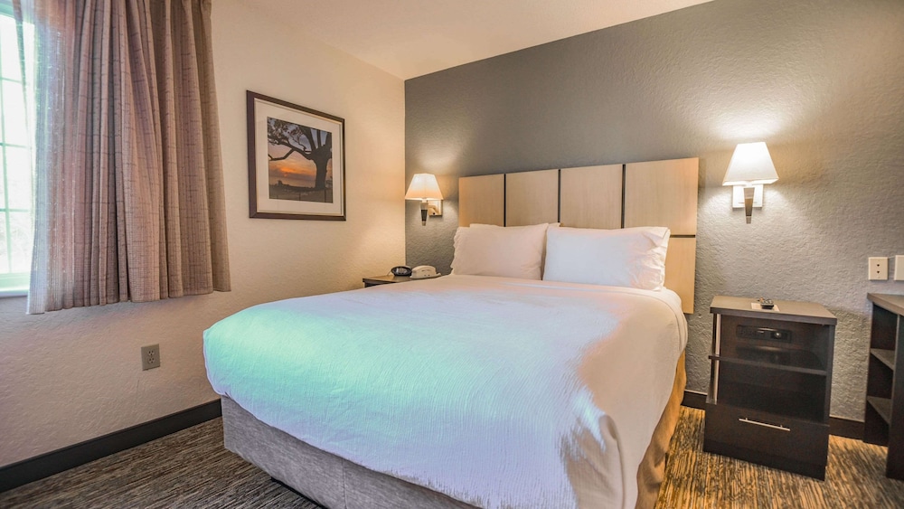 Sonesta Simply Suites Huntsville Research Park 11/52