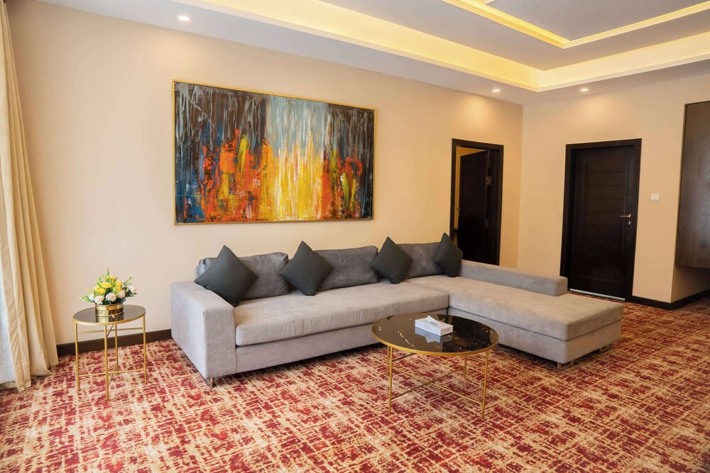 Ramada by Wyndham Murree Lower Topa Resort 59/87