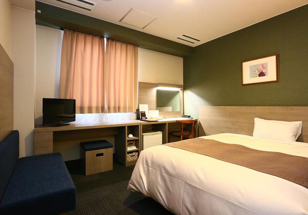 Room, Single, Double Bed, Smoking