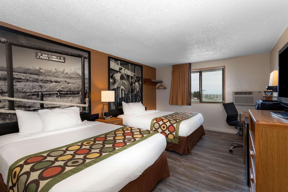 Super 8 By Wyndham Cheyenne Wy 16/32