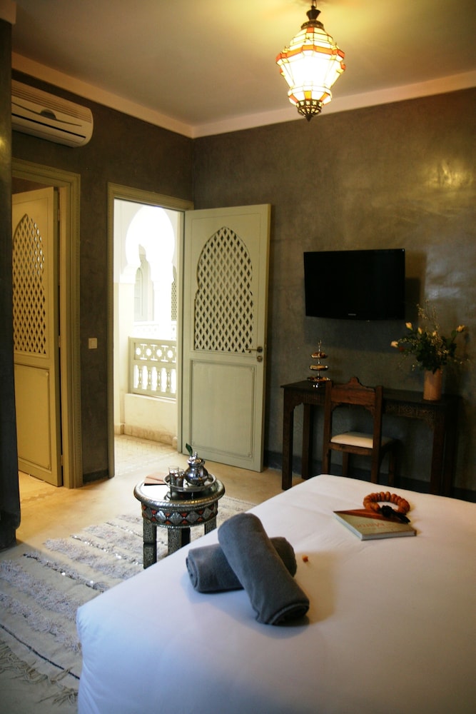 Riad Shama 18/75