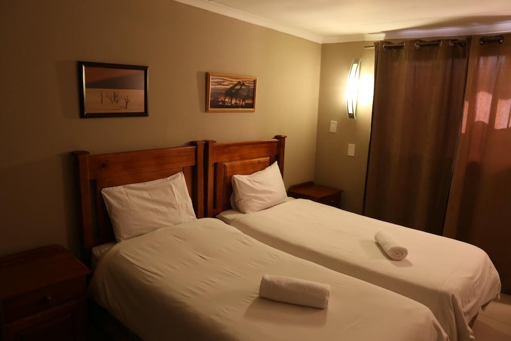 Klein Windhoek Guesthouse 6/48