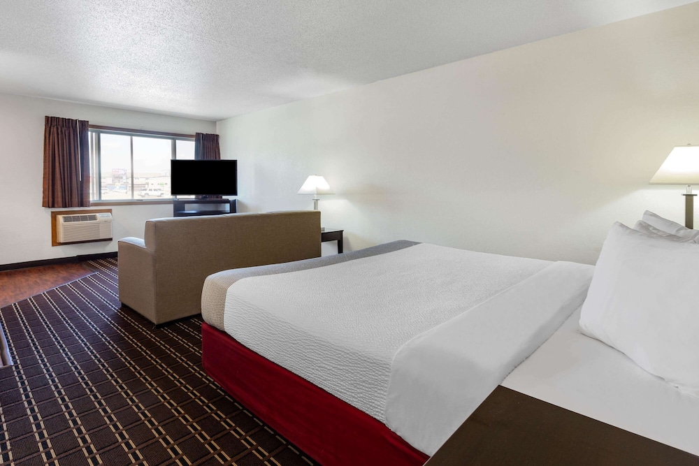 Super 8 By Wyndham La Crosse 12/45