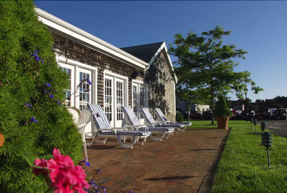 Nantucket Inn 50/55
