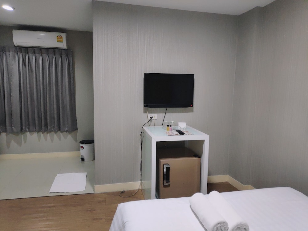 Tim Place Bts Phra Khanong 80/88