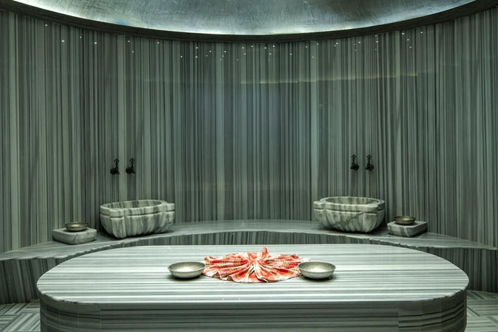 Vogue Hotel Supreme Bodrum 56/98