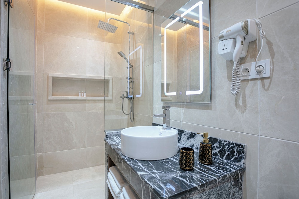 Riad El Noujoum 48/50