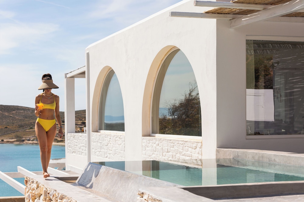 Krios Luxury Suites 19/50