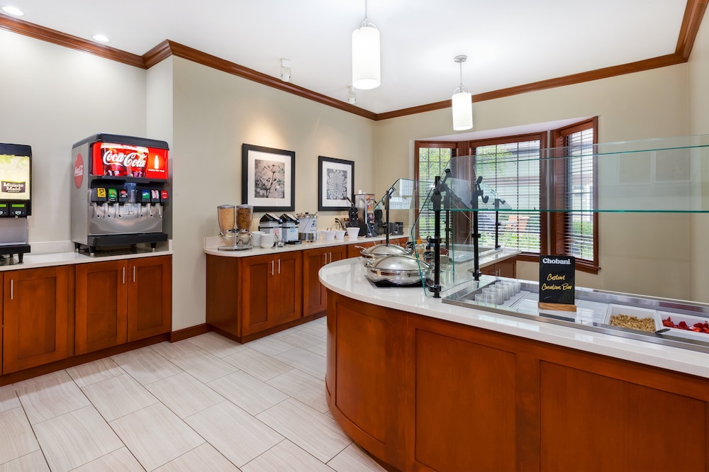 STAYBRIDGE SUITES KALAMAZOO 44/52