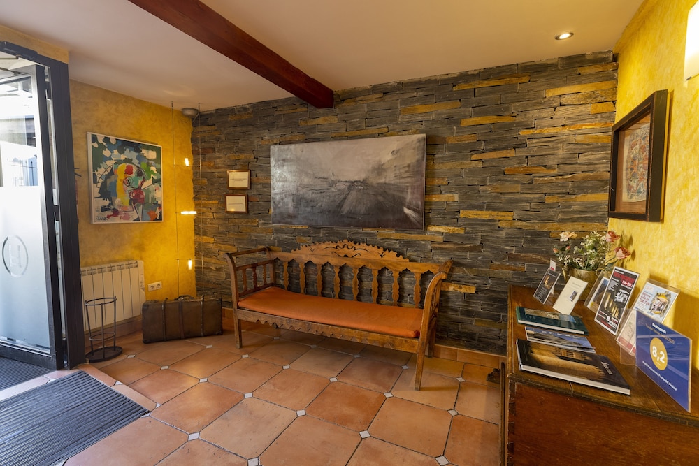 Hostal Restaurante Puerta del Alcázar 44/61