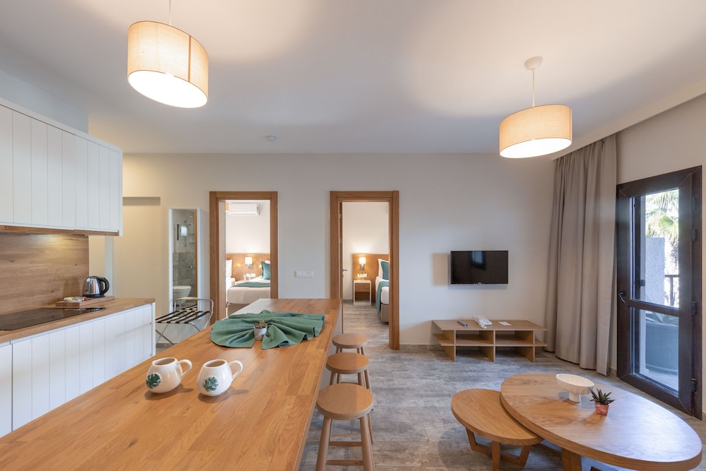 Dorman Suites Hotel 35/73