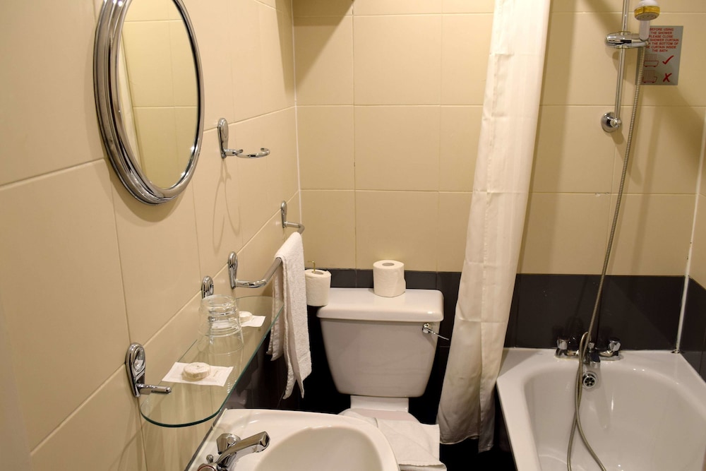 Pembridge Palace Hotel 50/50