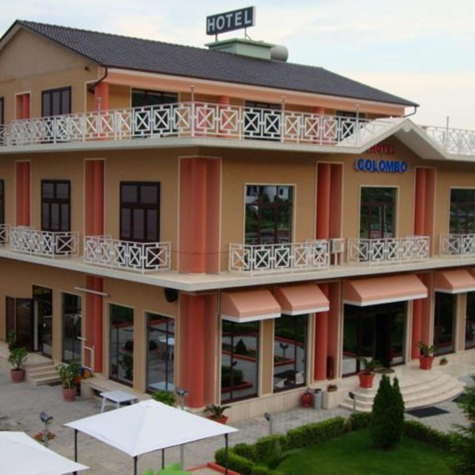 Colombo Hotel 7/49