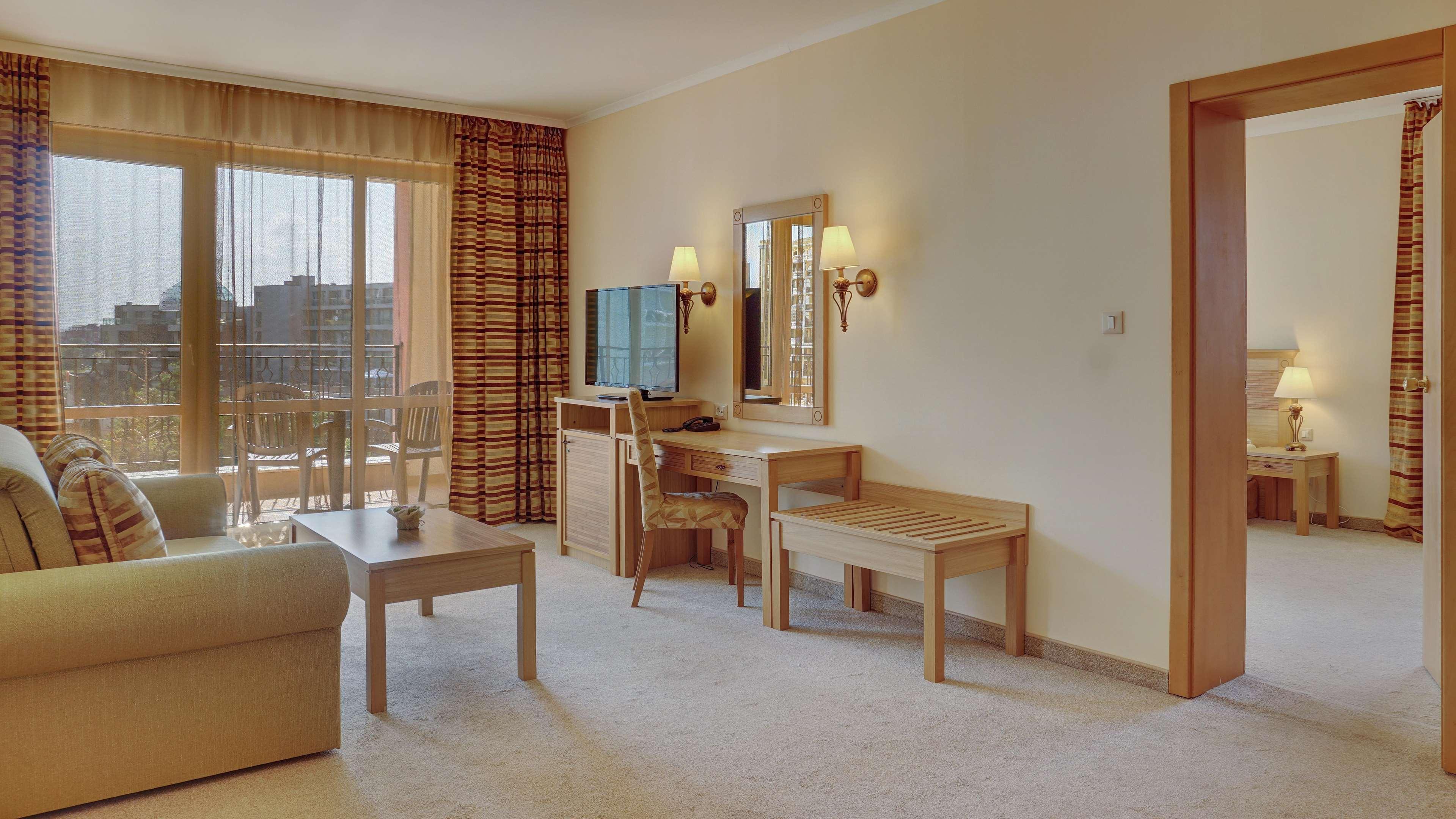 DIT Majestic Beach Resort 50/84