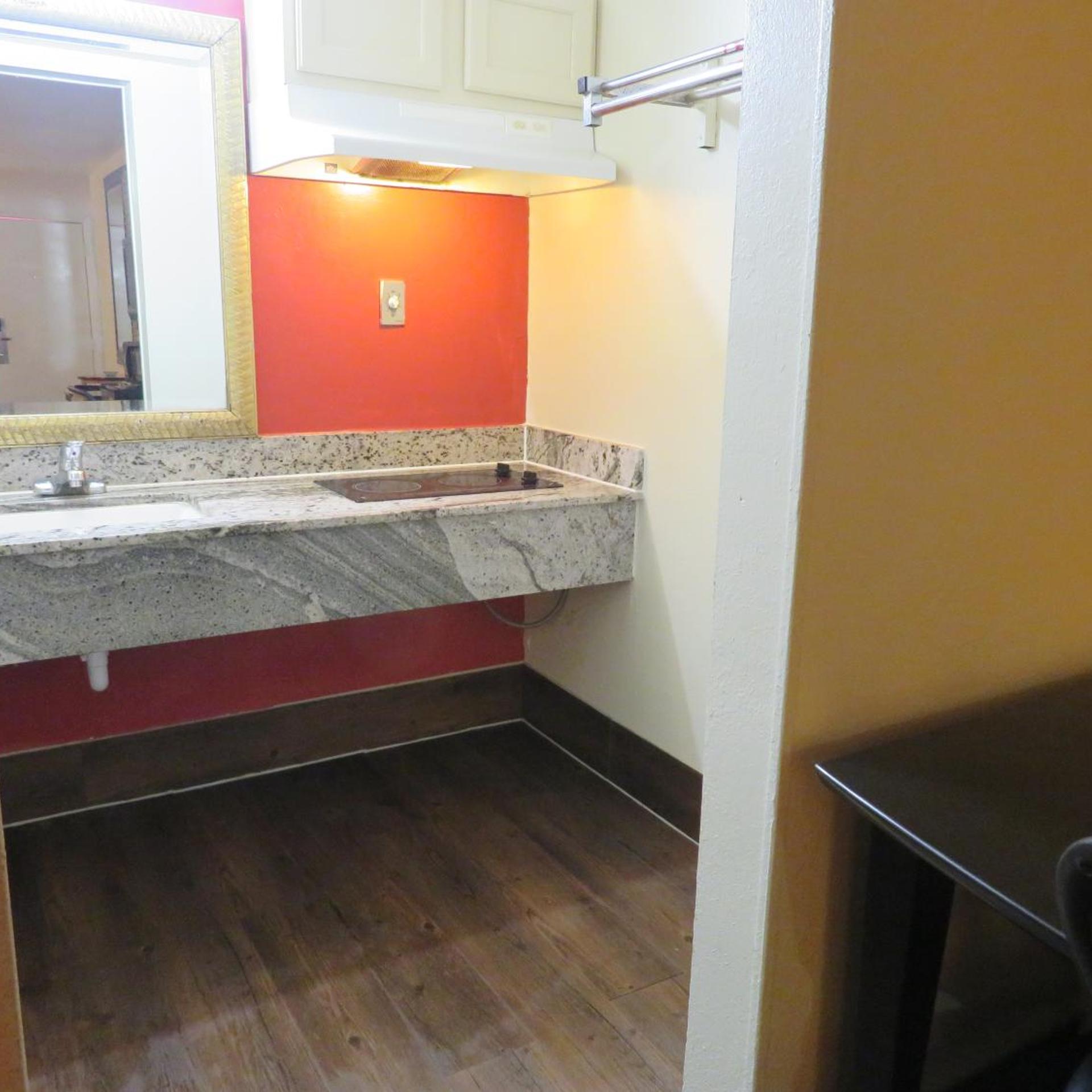 Travel Inn Motel 16/16
