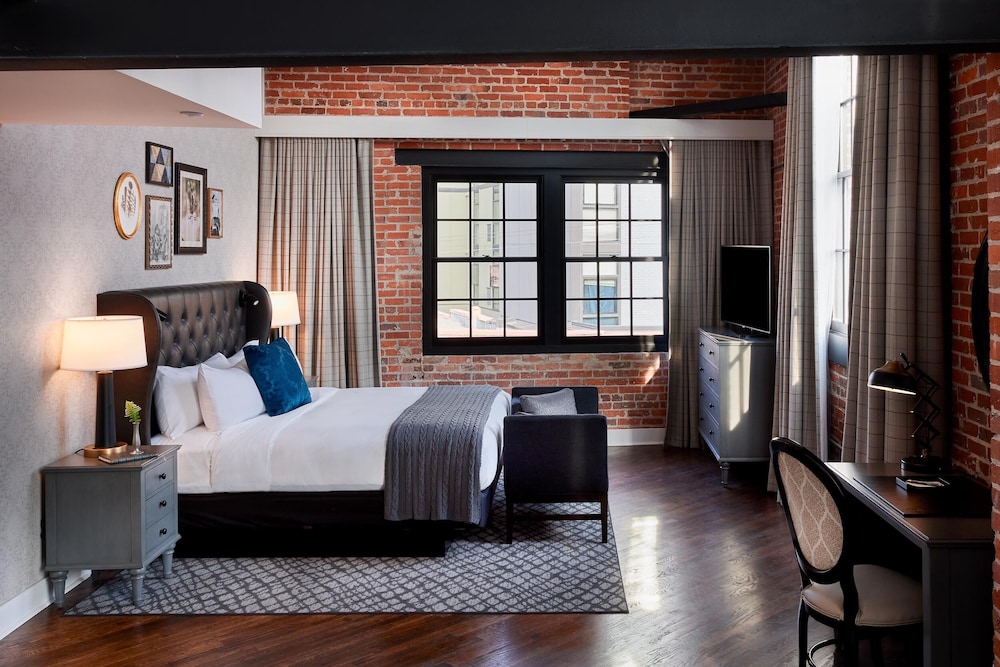Foundry Hotel Asheville Curio Collection By Hilton 13/49