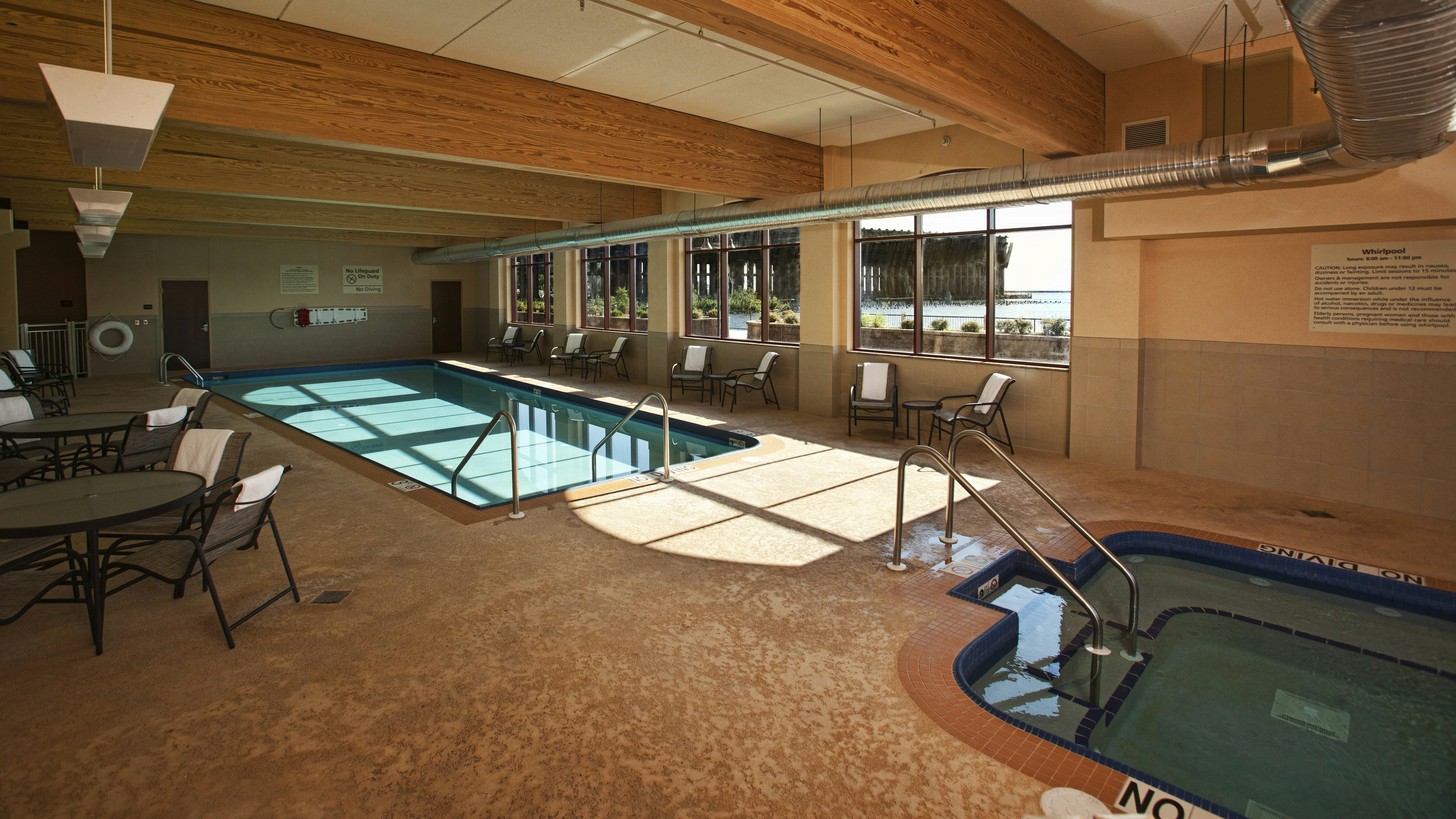 Hampton Inn Marquette/Waterfront 26/46