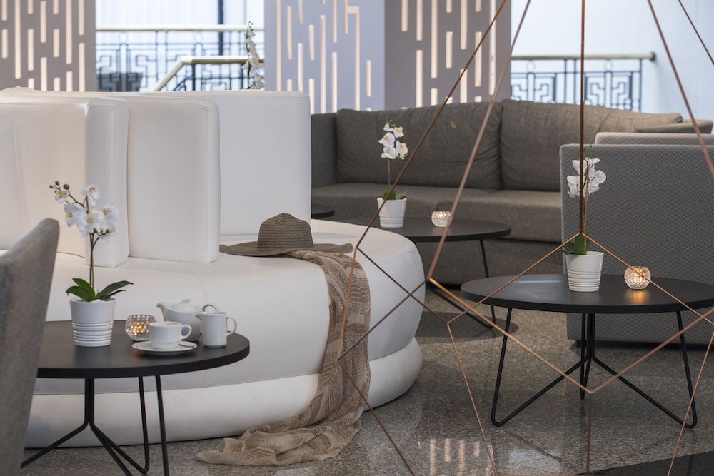 Odessa Beach Hotel 23/65