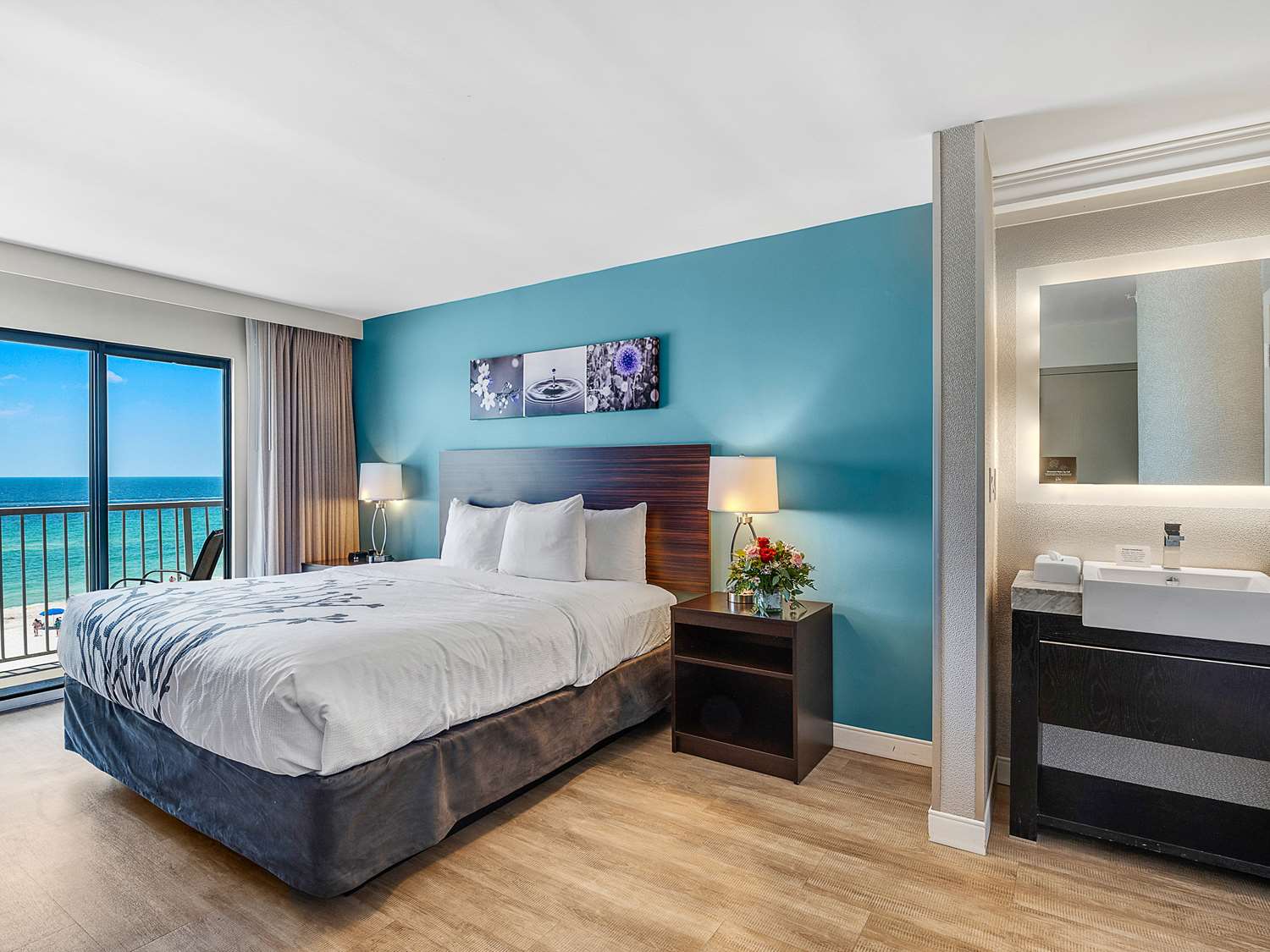Room, King Bed