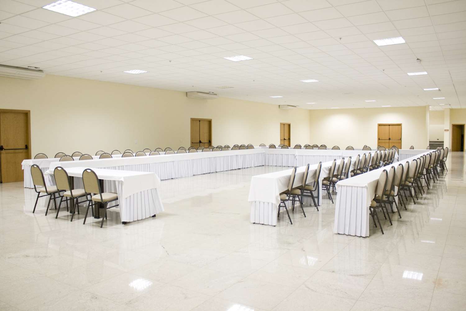 Best Western Suites Le Jardin Caldas Novas 19/21