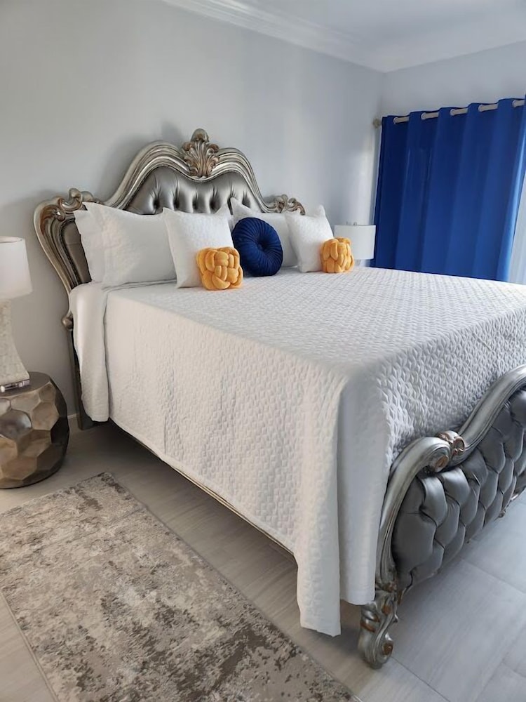 Harbor Breeze Villas 30/64