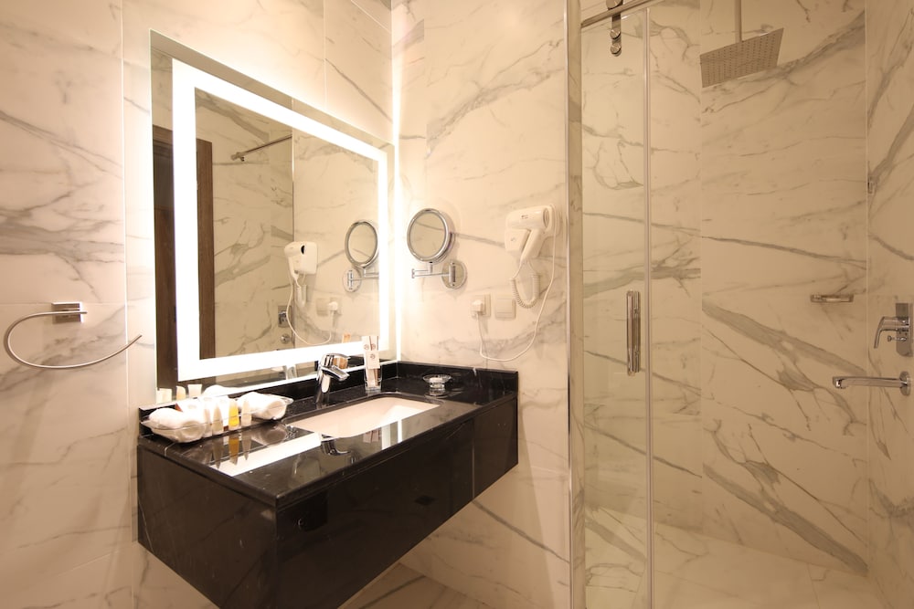 غلاديلاس الفندقية(Gladiolus Hotel) 28/29