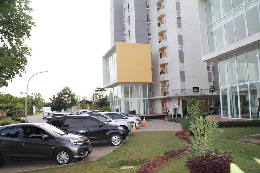 Barata Hotel Near Bandara Soekarno Hatta 22/32