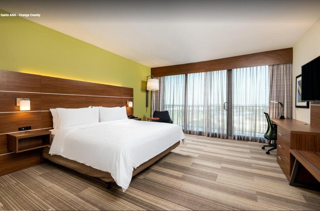 Room, Queen Bed, Accessible