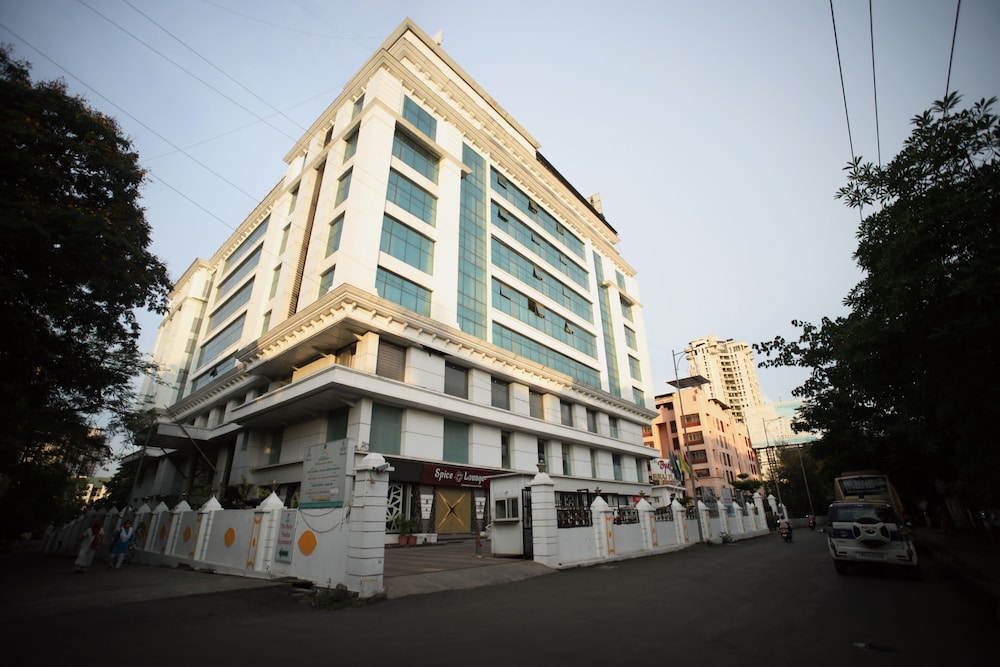 The Byke Suraj Plaza 3/64